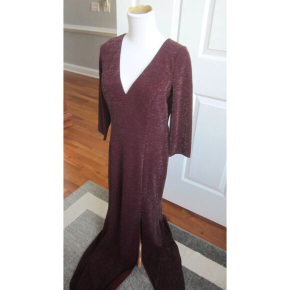 NWT STUNNING DEEP PURPLE (EGGPLANT ) MAXI LUXE LONG SLEEVE LOW BACK GOWN MANIJU - Picture 3 of 9